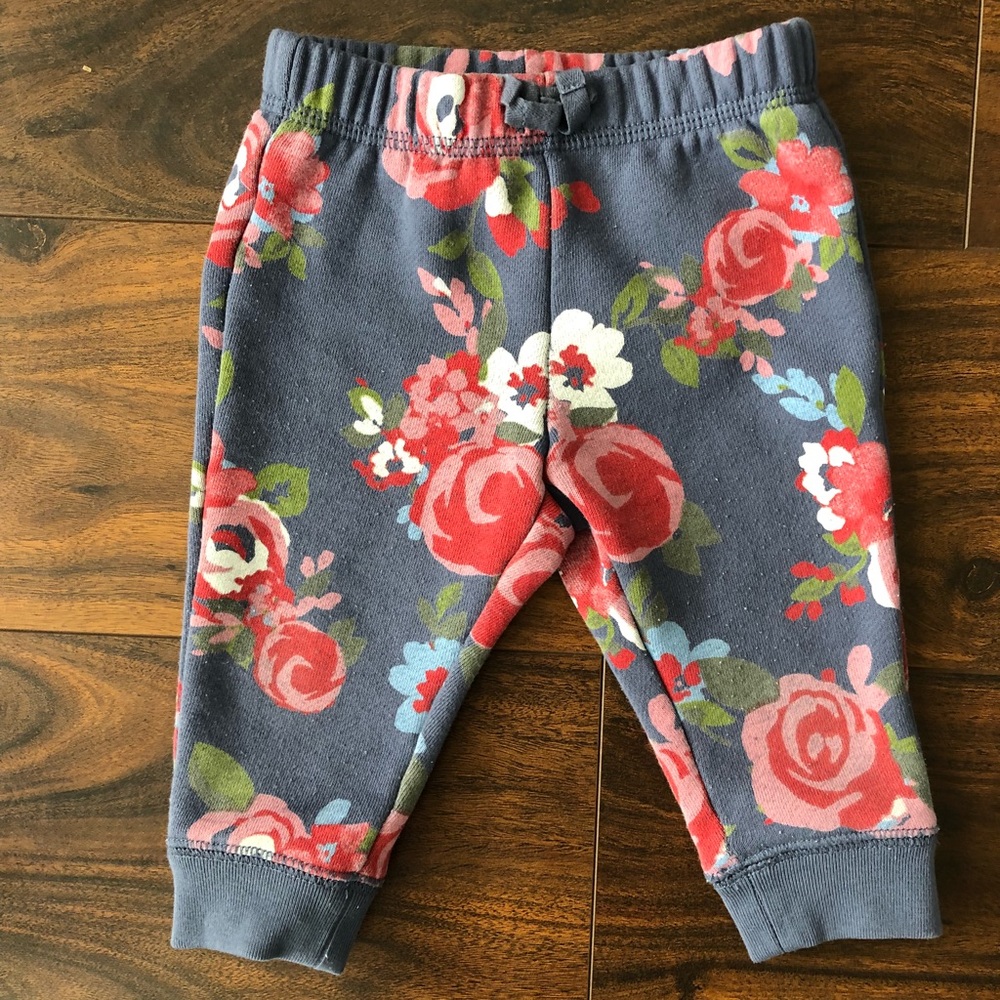 Baby Gap floral sweatpants 6-12mo